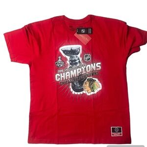 NHL Chicago Blackhawks Cup Chase Tee